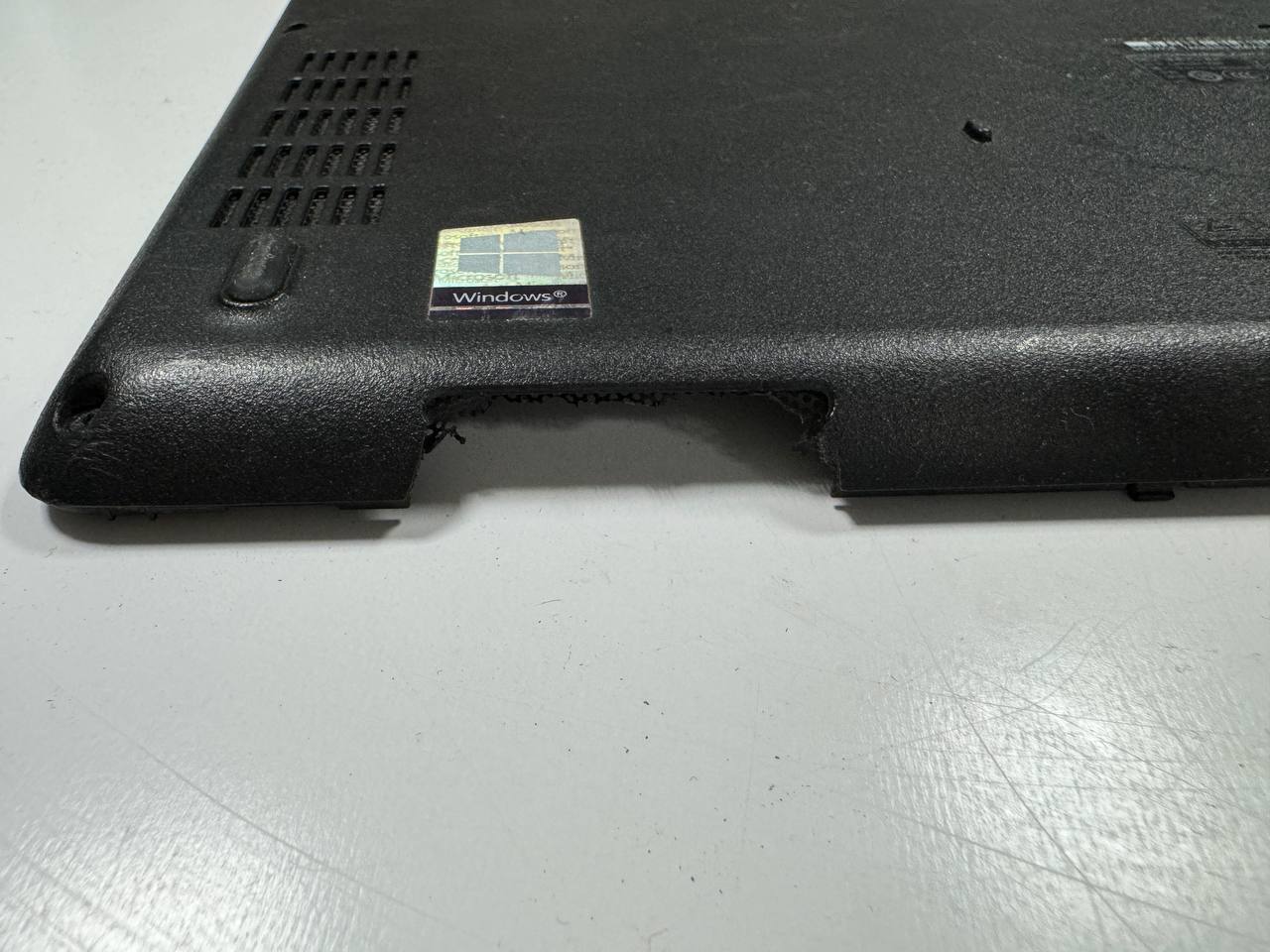 Сервісна кришка dell latitude 5580