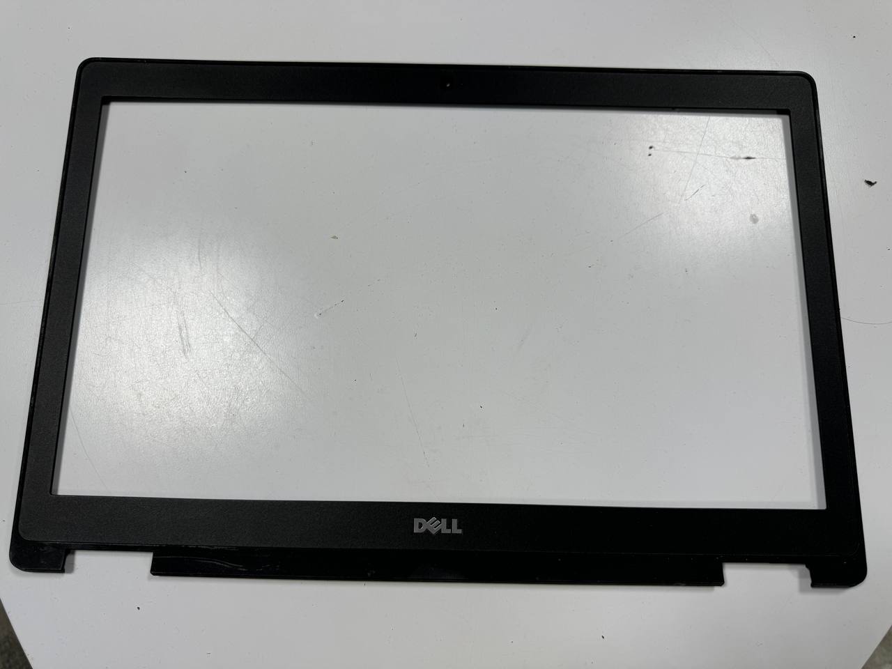 Рамка матриці dell latitude 5580