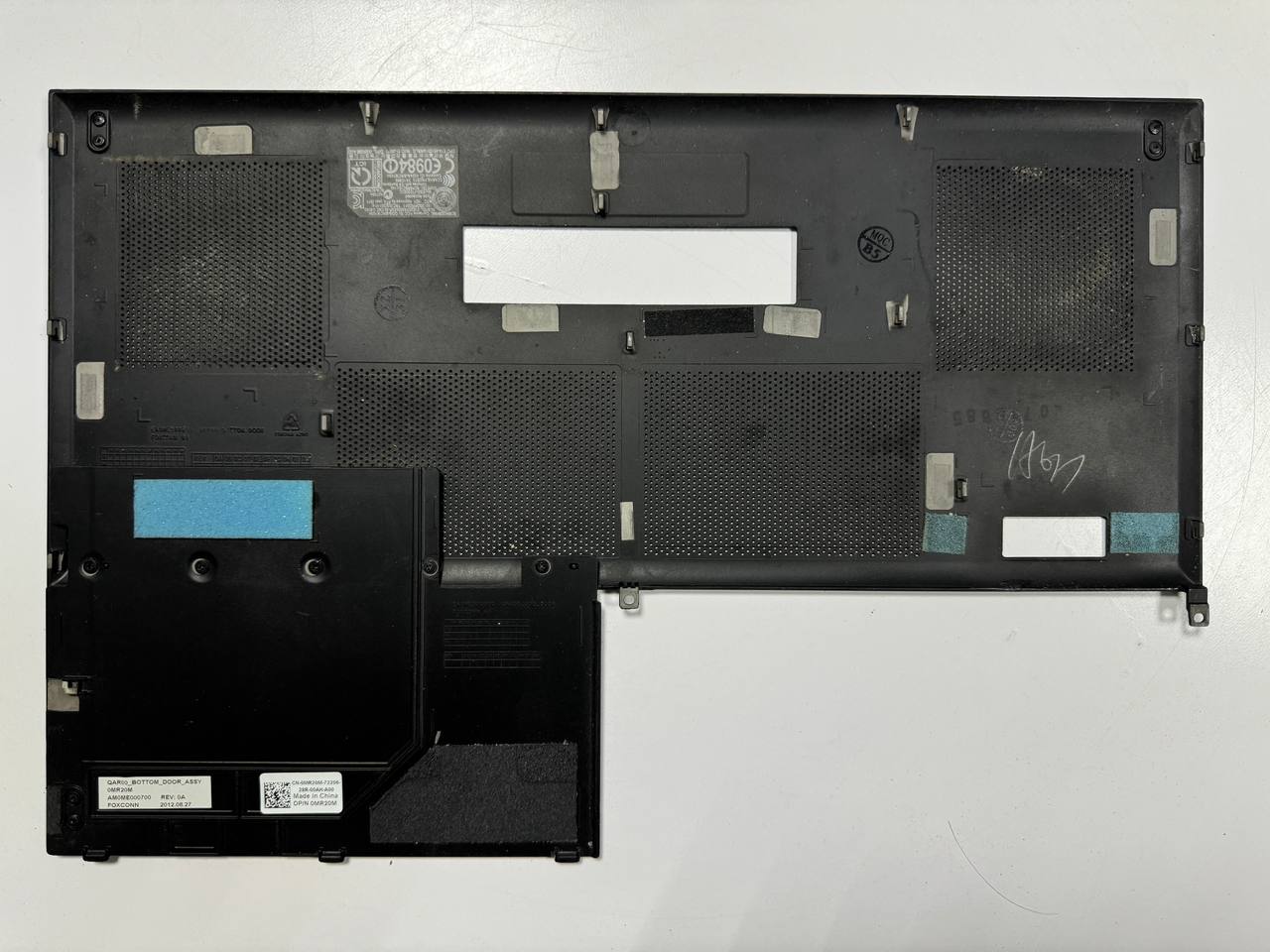 Сервісна кришка dell precision m4700