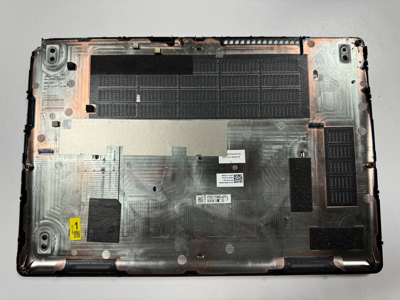 Сервісна кришка dell latitude 5490
