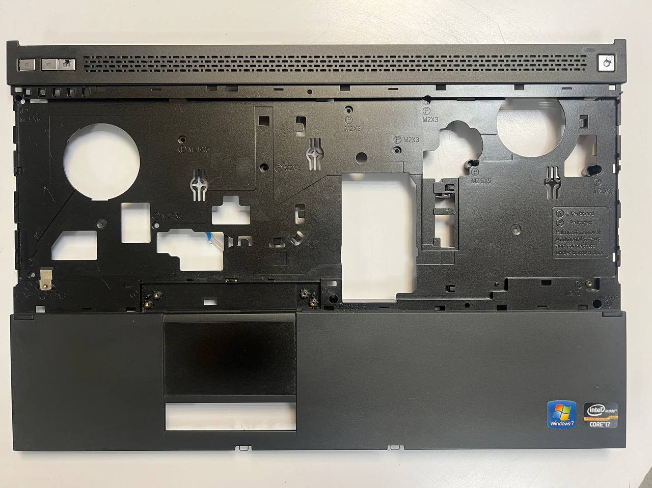 Топкейс верхня частина корпусу DELL Precision M4700
