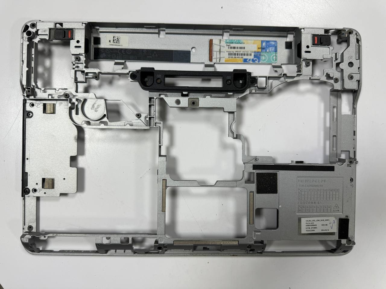 Корпус нижній dell e6440