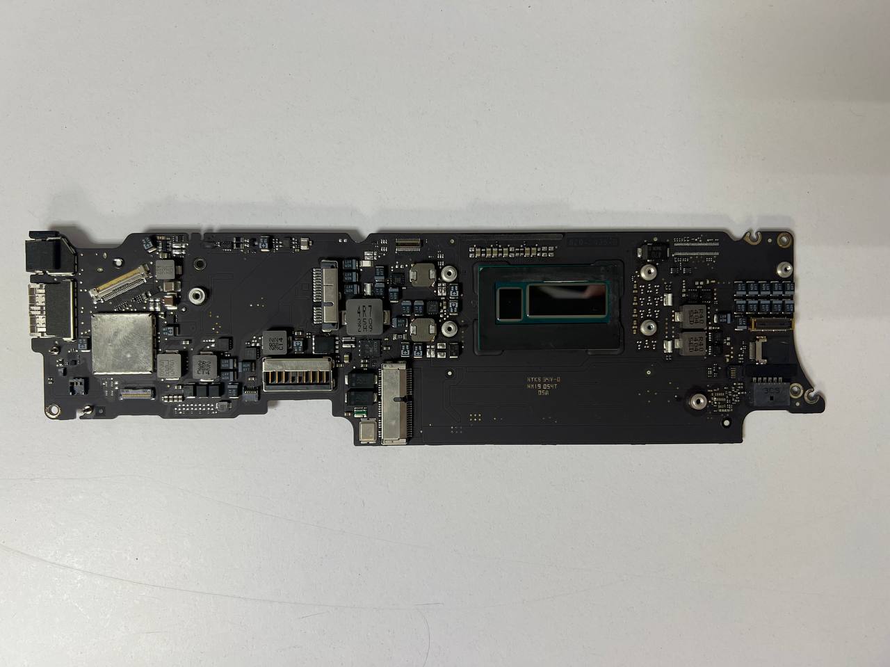Материнська плата MacBook Air 2013 A1465