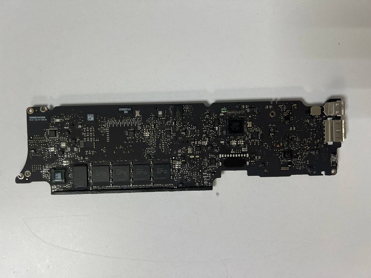 Материнська плата MacBook Air 2013 A1465