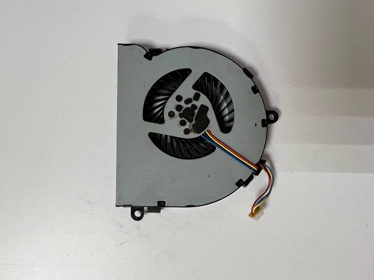 Кулер для ноутбука HP  15bs000ur
