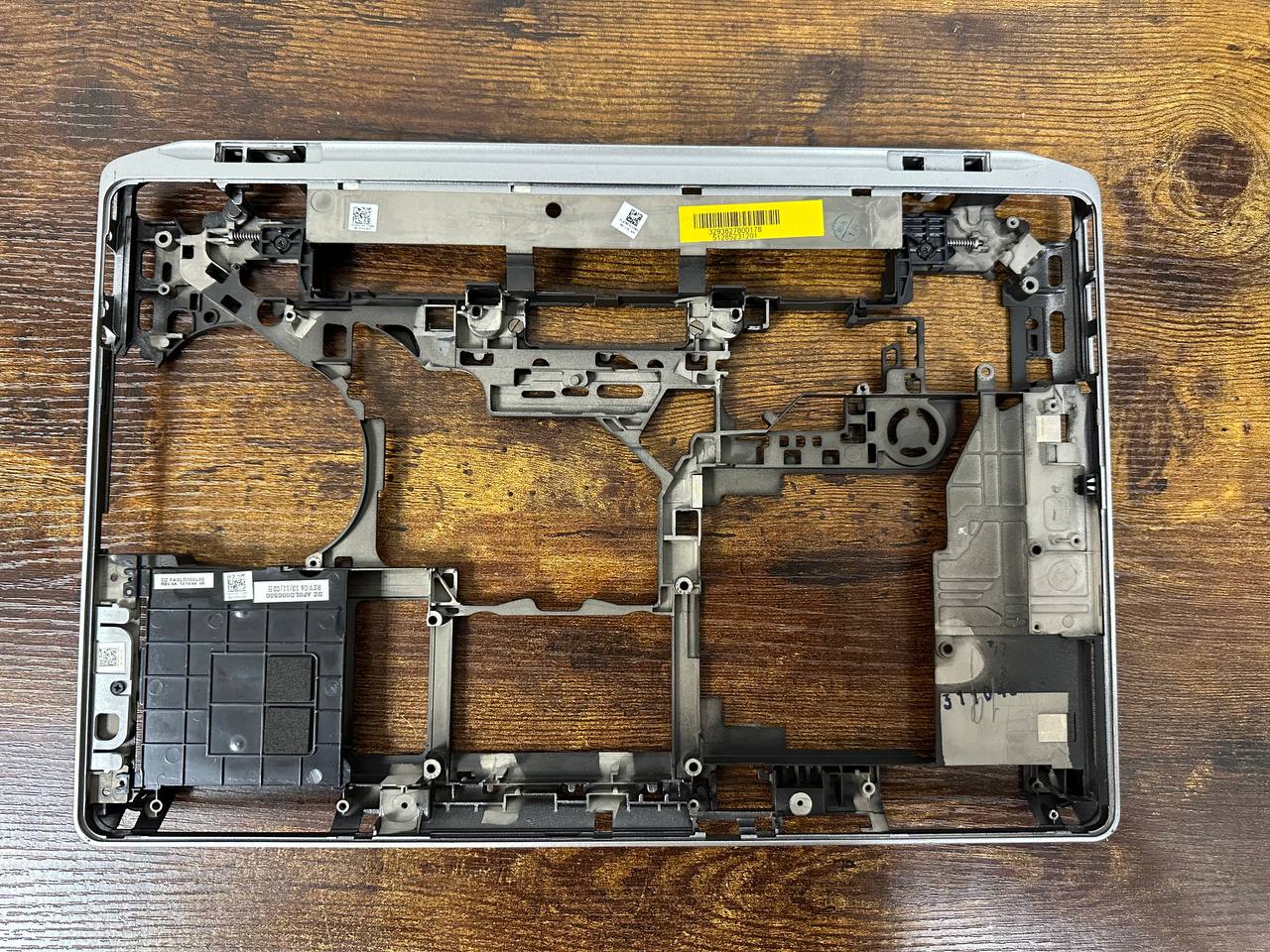 Нижня частина корпусу для ноутбука DELL Latitude E6430