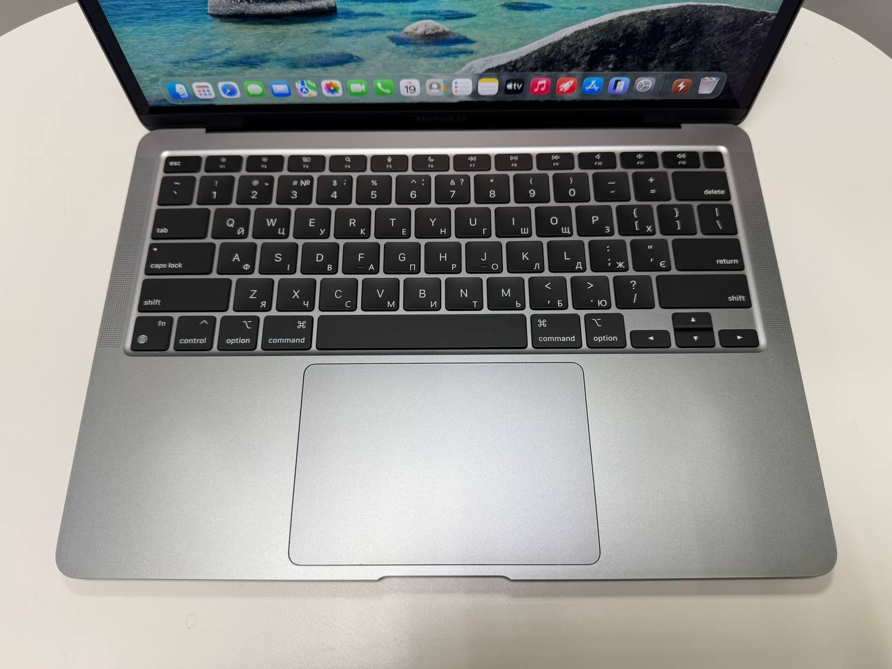 MacBook Air 13 2020 M1