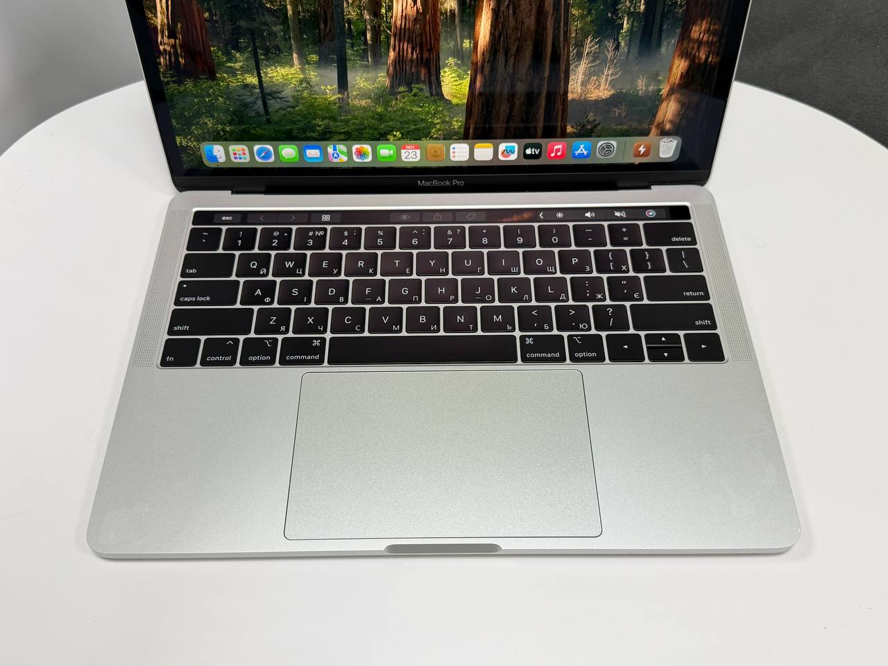 MacBook Pro 13 2019 TouchBar