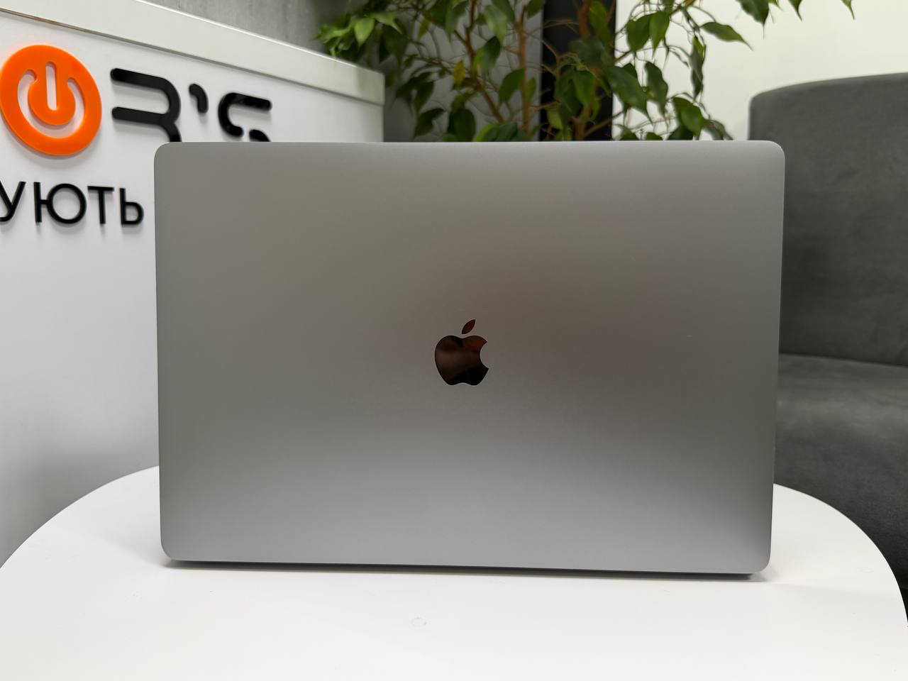 MacBook Pro 16 2019 TouchBar