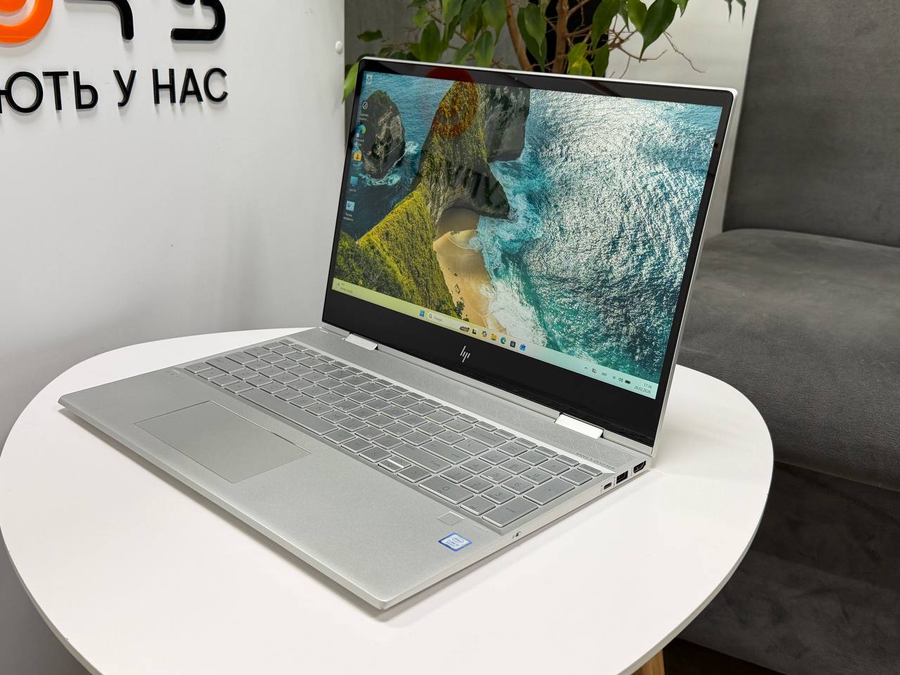 Сенсорний трансформер HP ENVY x360 Convertible