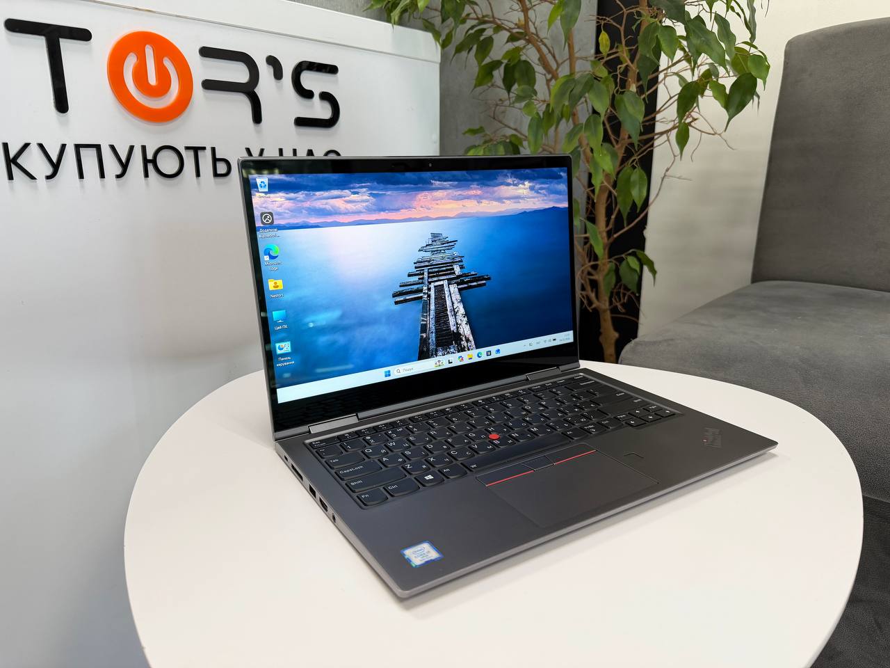 Сенсорний трансформер Lenovo ThinkPad X1 Yoga 4th із стилусом