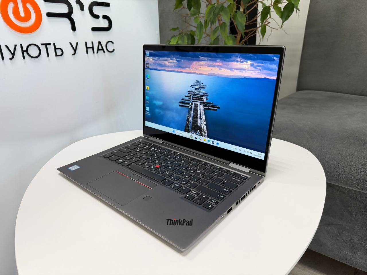 Сенсорний трансформер Lenovo ThinkPad X1 Yoga 4th із стилусом