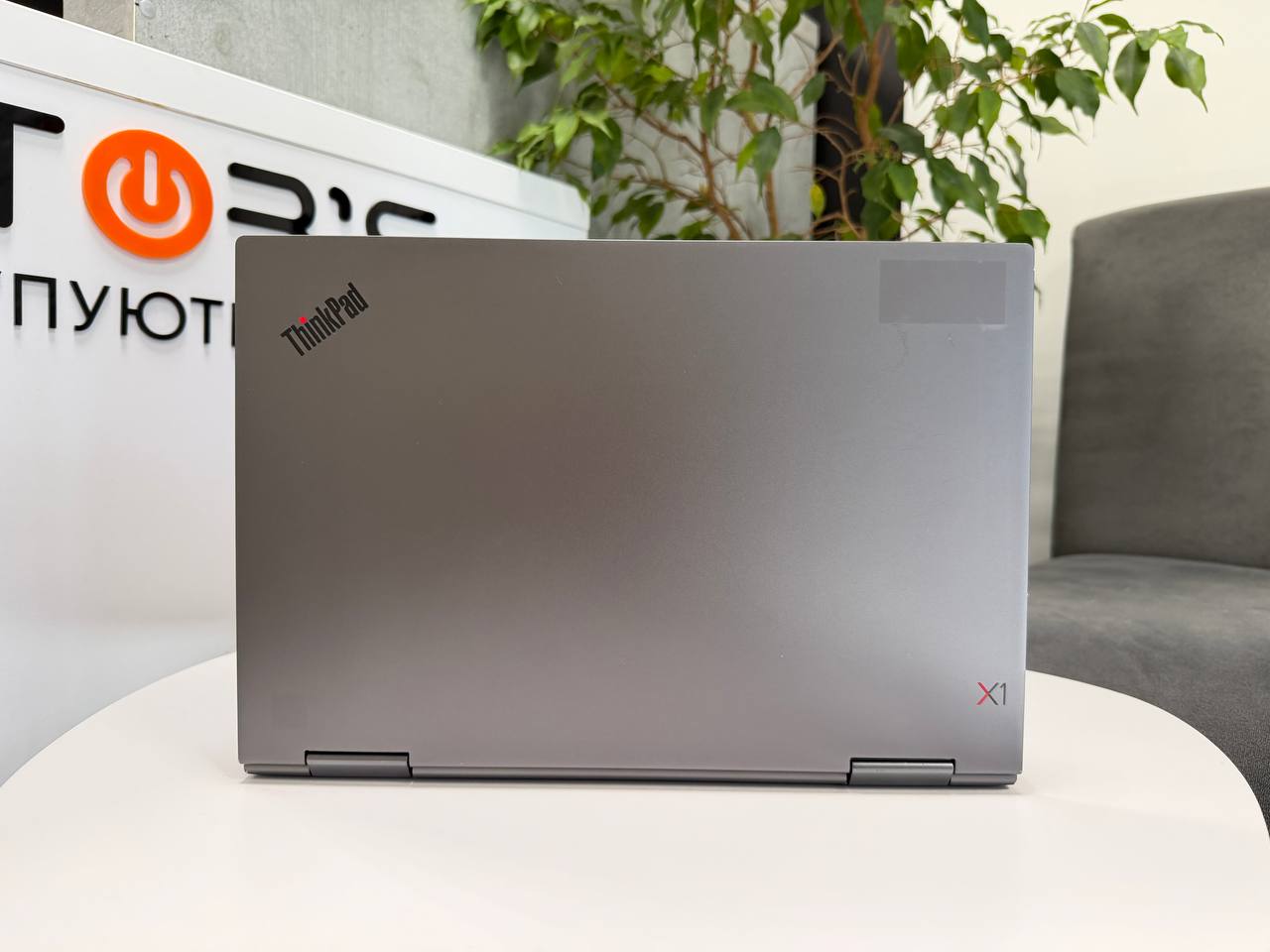 Сенсорний трансформер Lenovo ThinkPad X1 Yoga 4th із стилусом