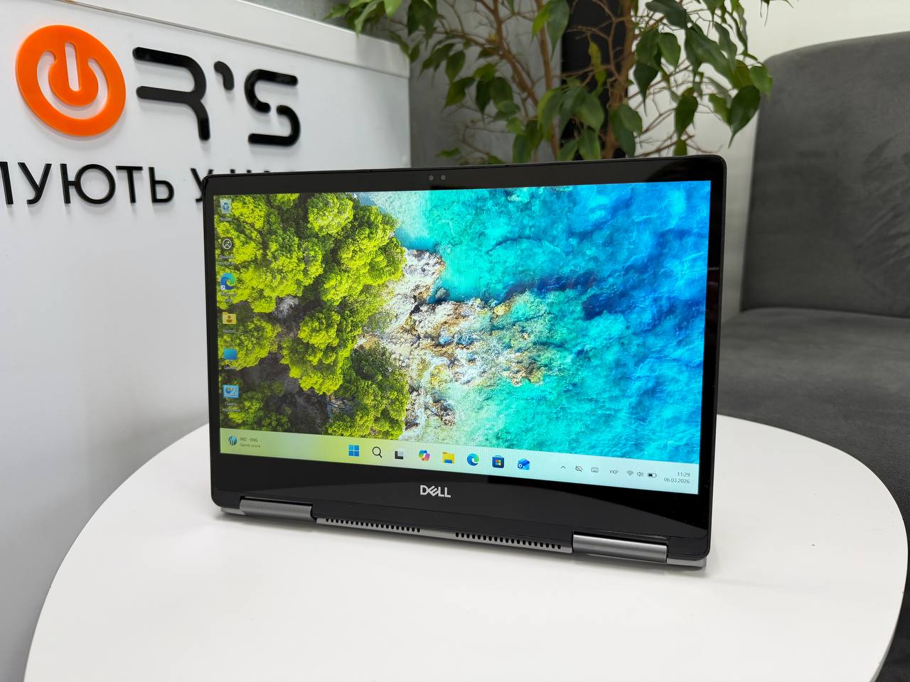 Сенсорний трансформер Dell Inspiron 7373