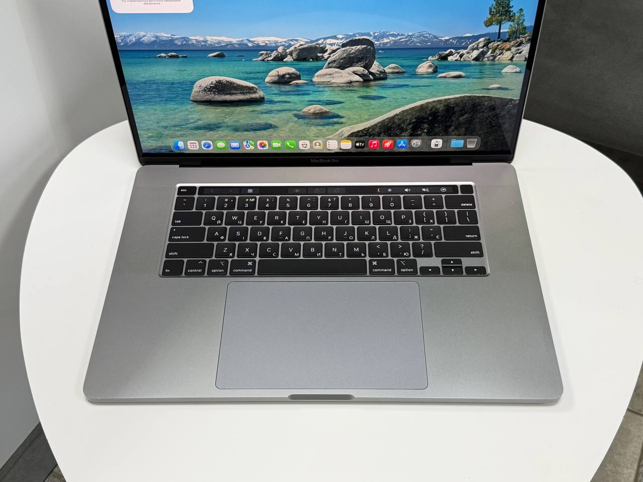 MacBook Pro 16 2019 TouchBar