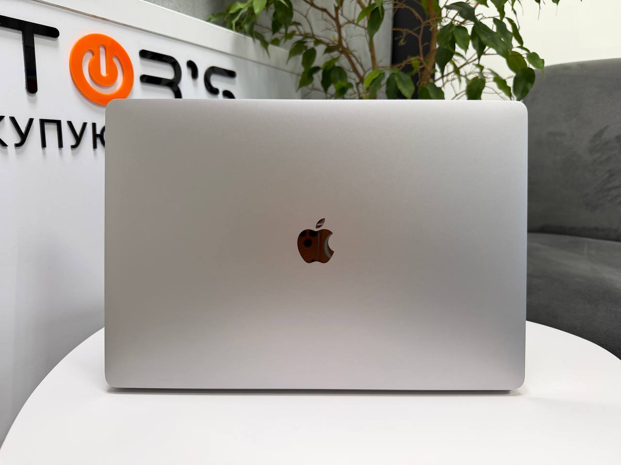 MacBook Pro 16 2019 TouchBar