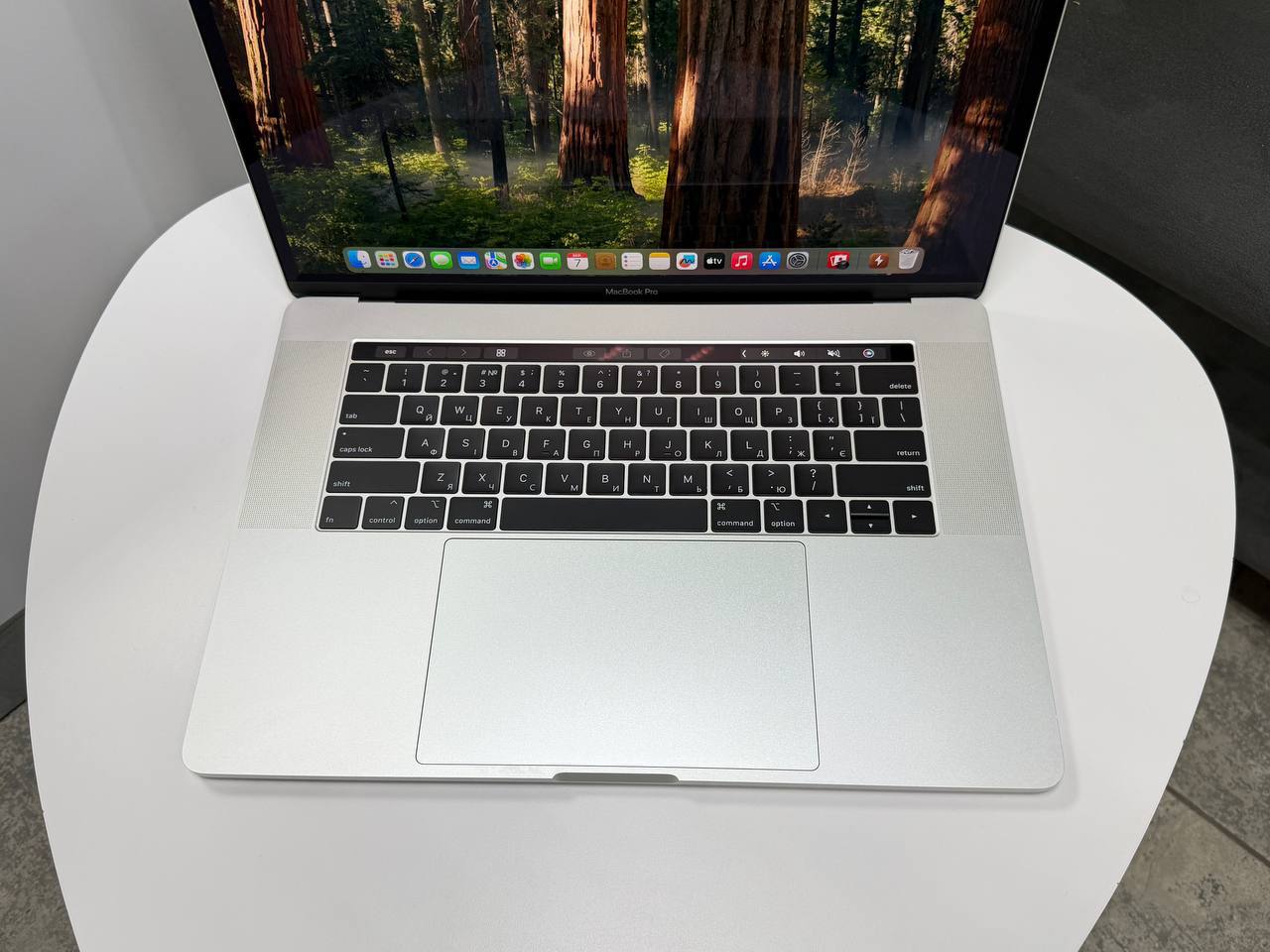 MacBook Pro 16 2019 Touch Bar 
Silver