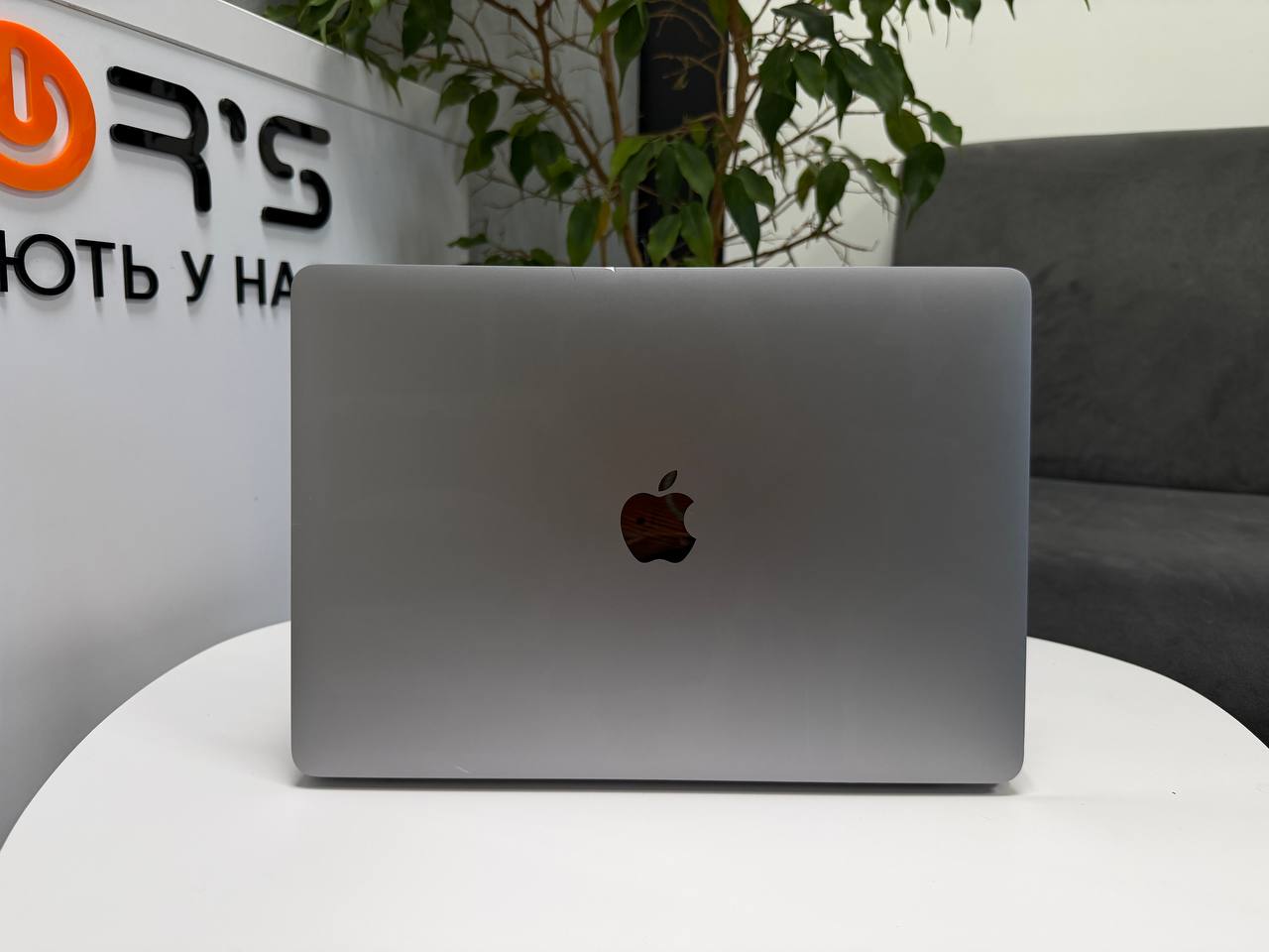 MacBook Pro 13 2020 TouchBar