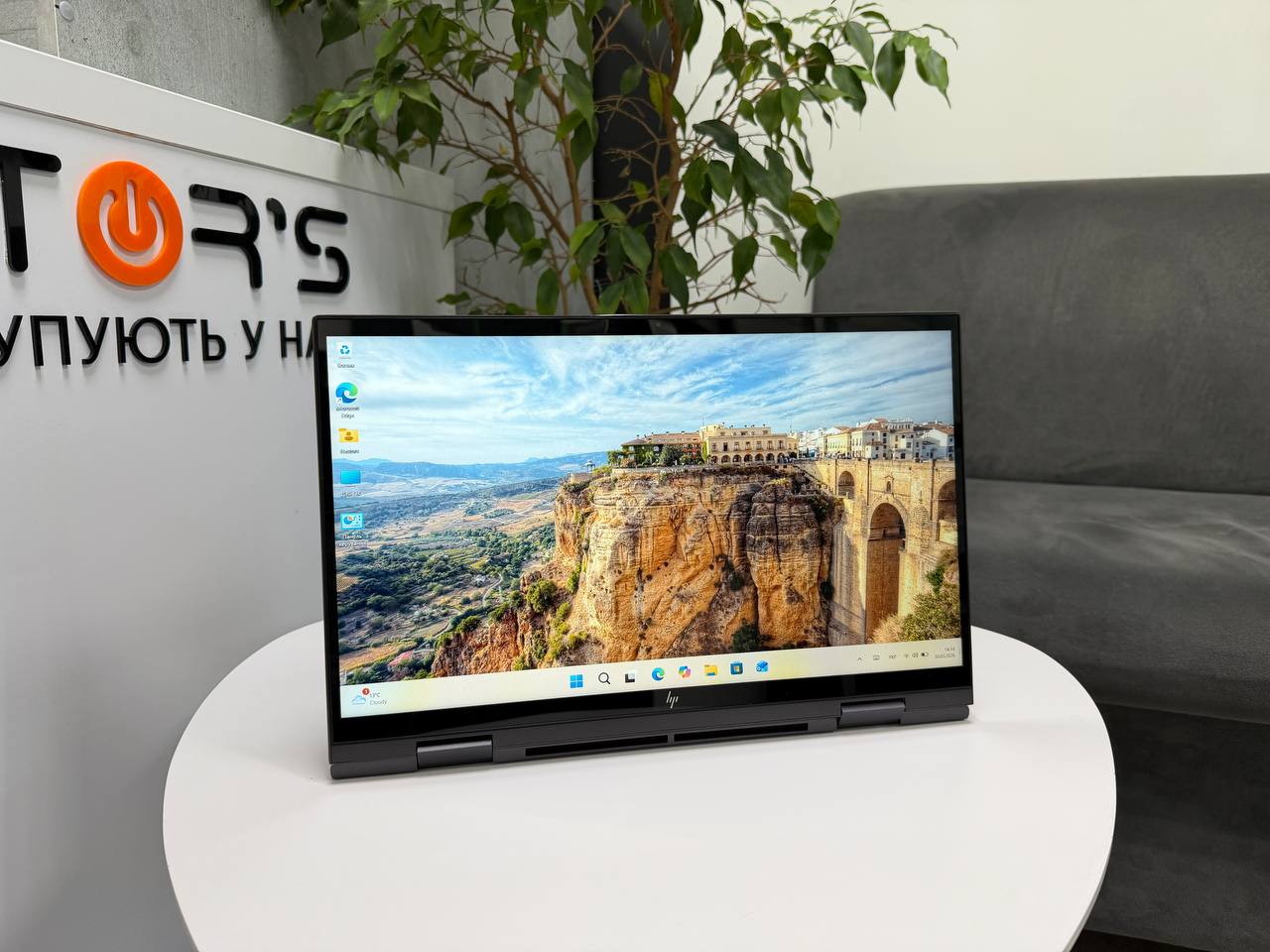 Сенсорний трансформер HP ENVY x360