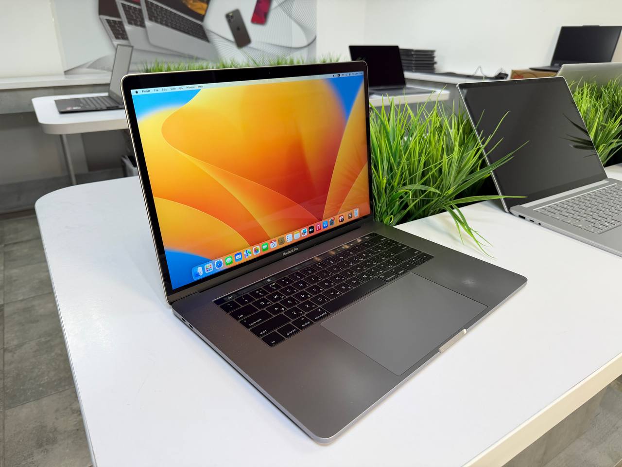 MacBook Pro 15 2017 TouchBar