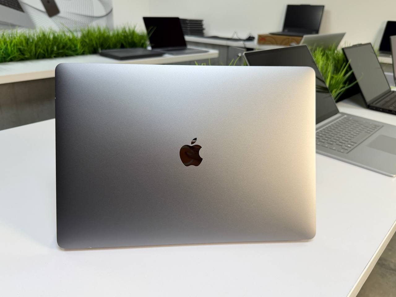 MacBook Pro 15 2017 TouchBar