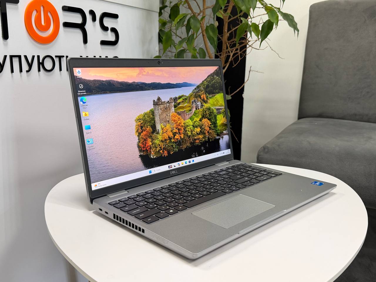 Dell Latitude 5521