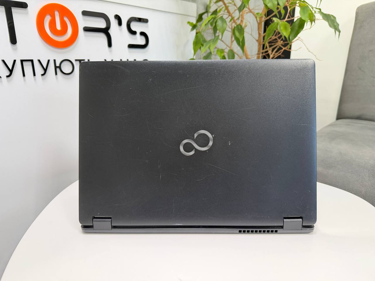 Fujitsu LifeBook E548
