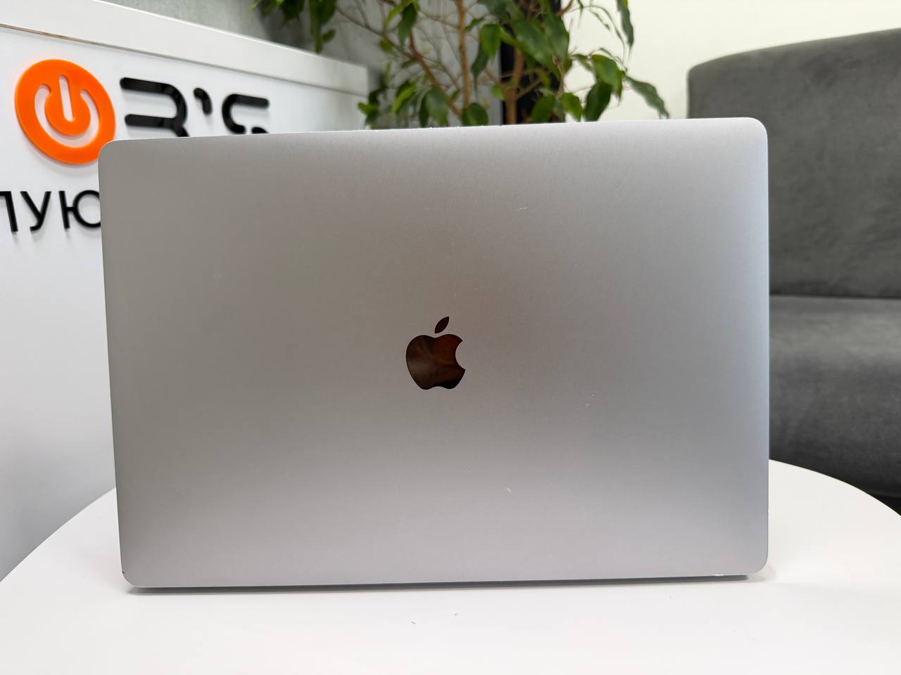 MacBook Pro 15 2018 TouchBar