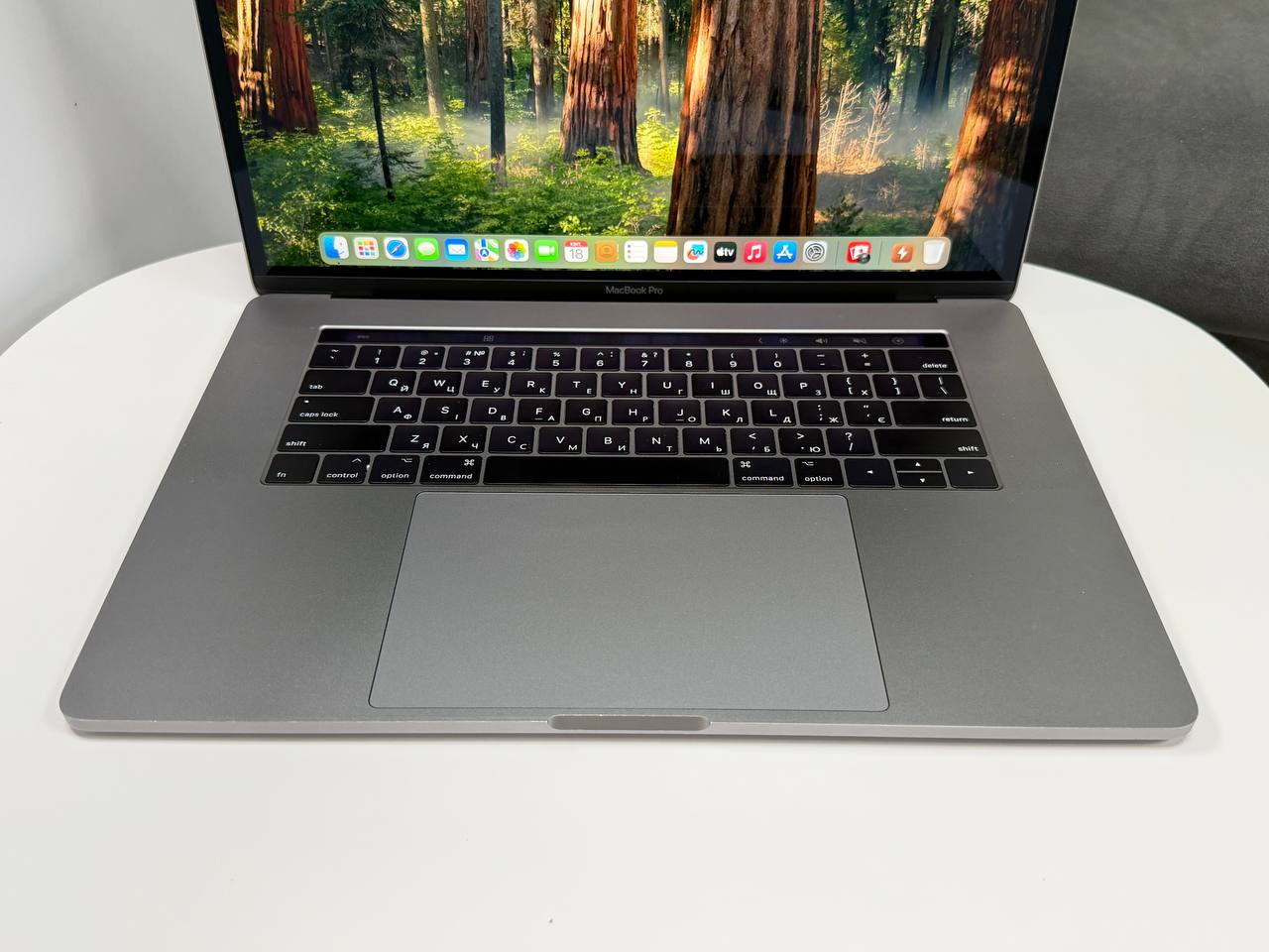 MacBook Pro 15 2018 TouchBar