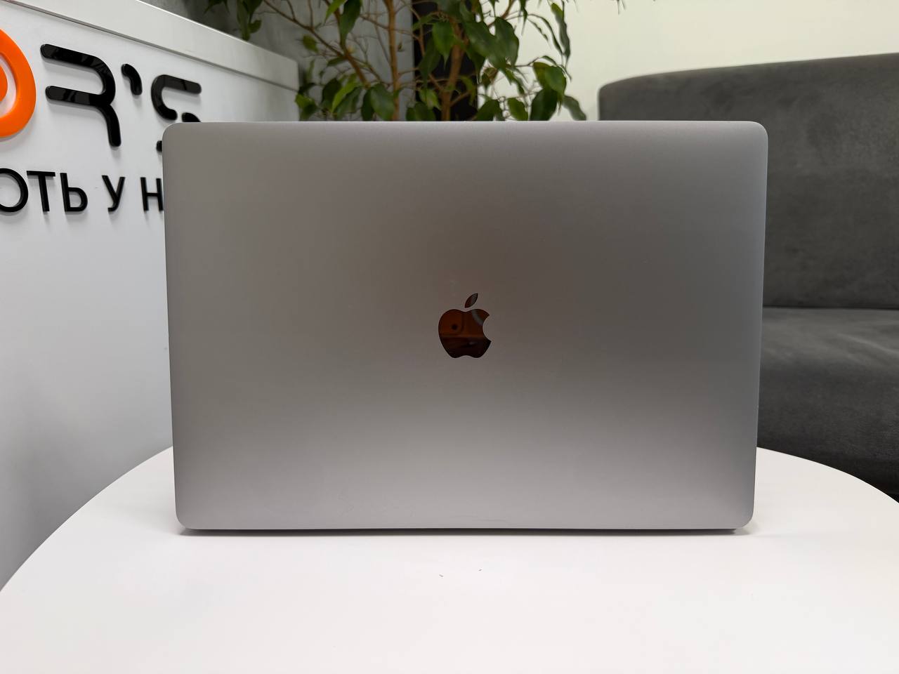 MacBook Pro 15 2018 TouchBar