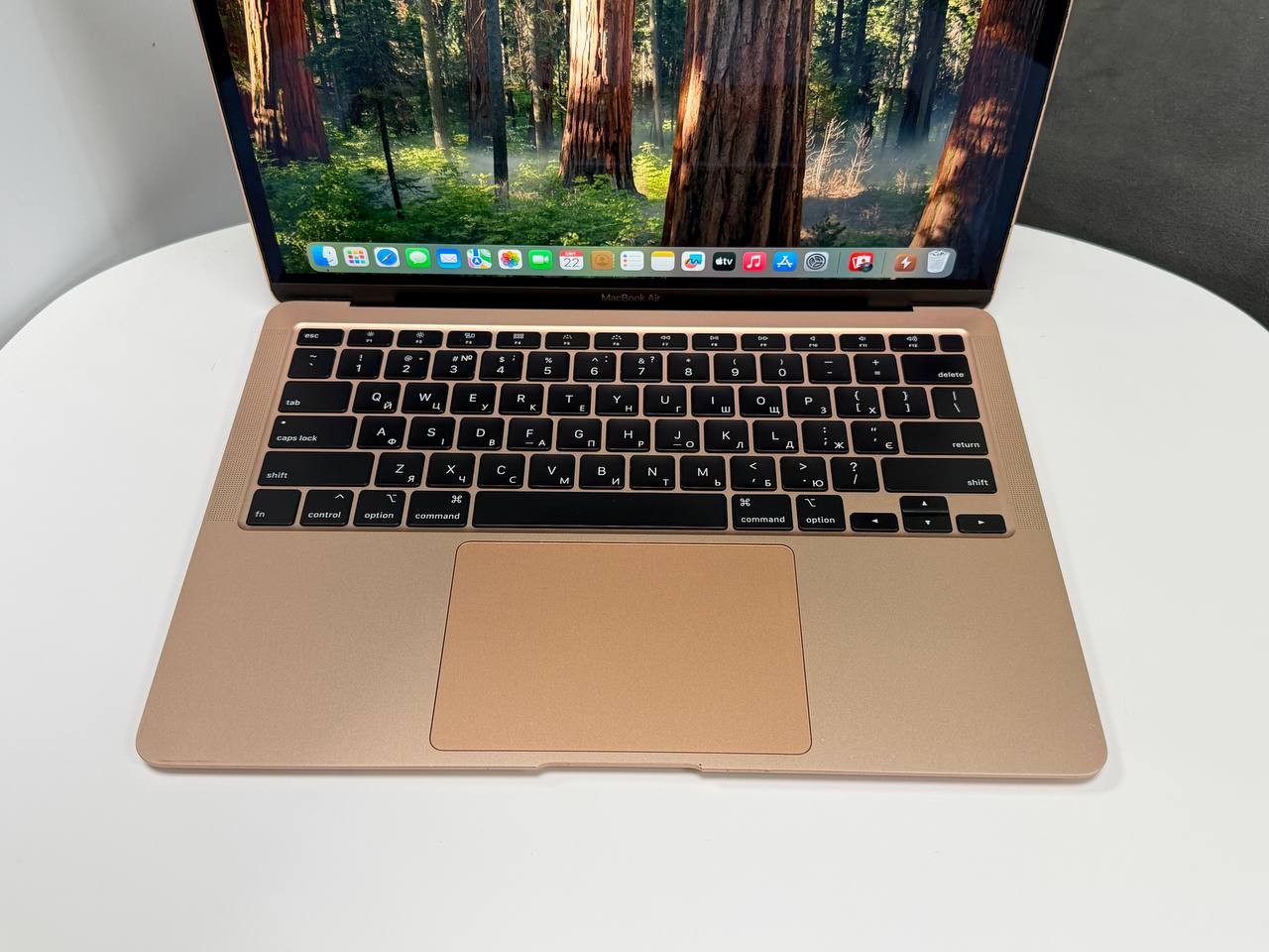MacBook Air 13 2020 Gold