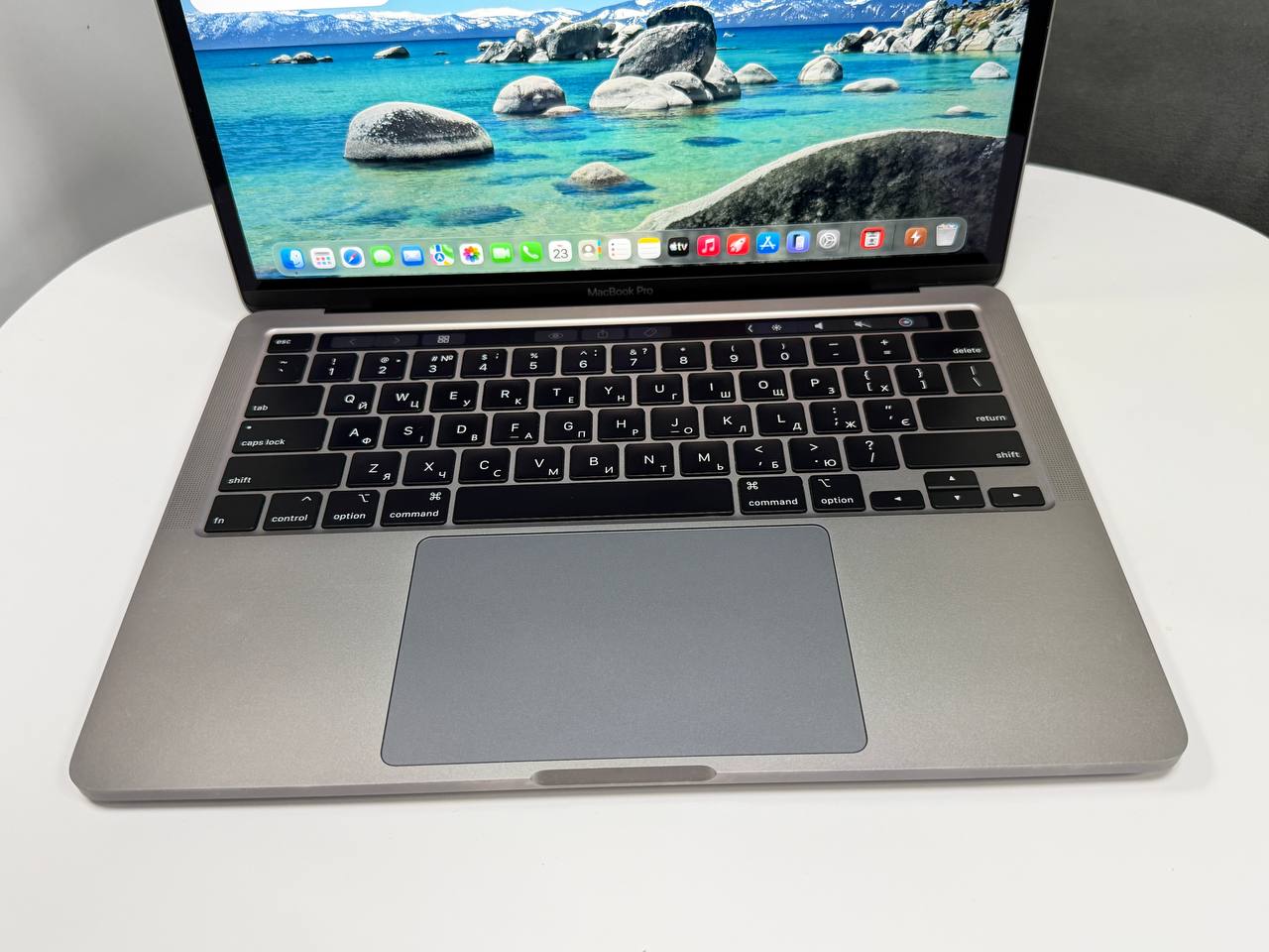 MacBook Pro 13 2020 TouchBar