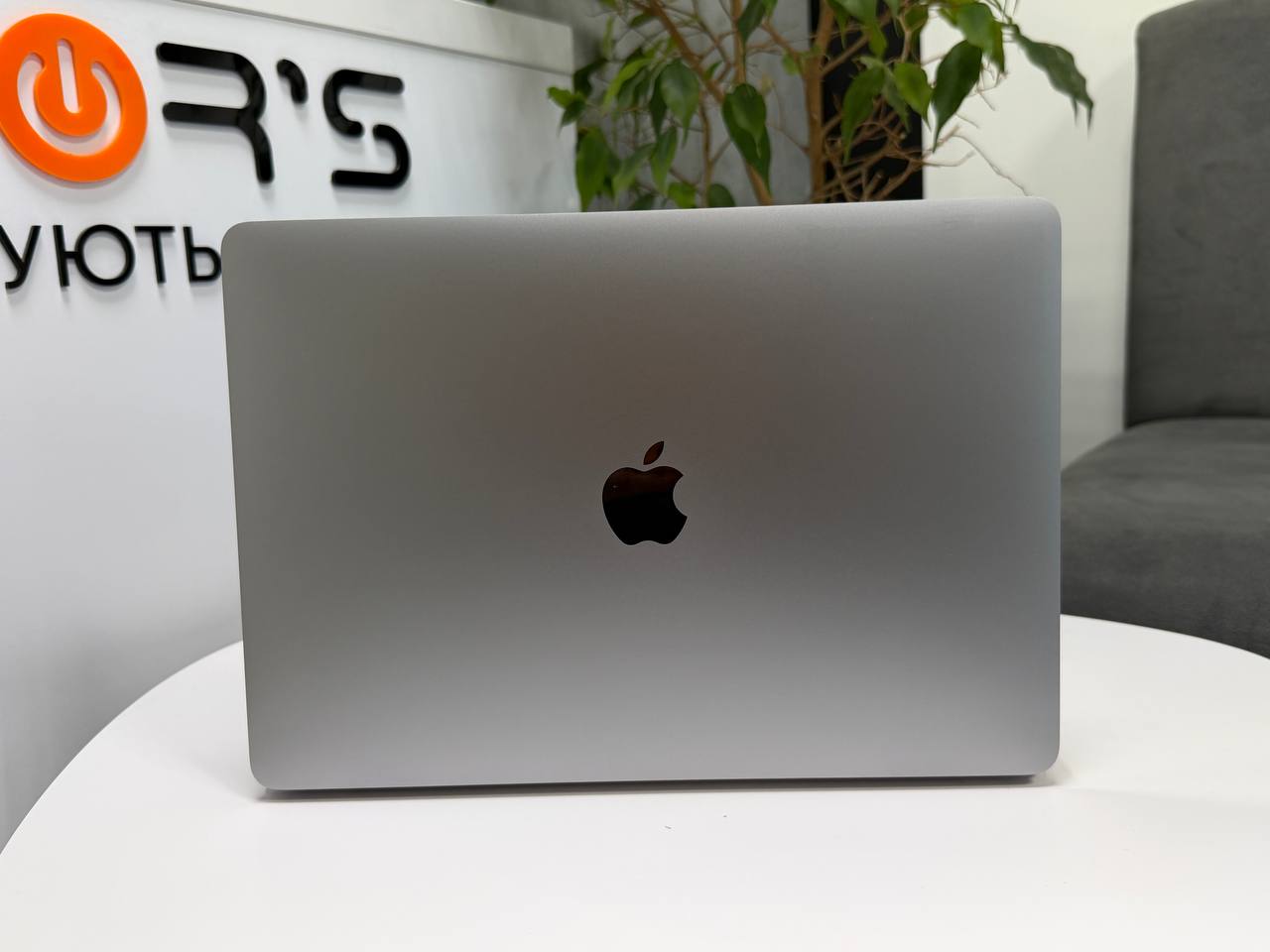 MacBook Pro 13 2020 TouchBar