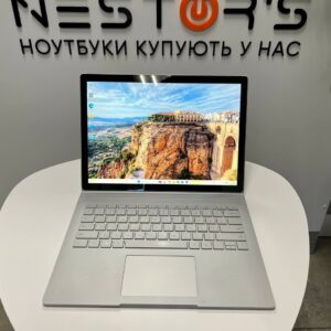 Сенсорний Microsoft Surface Book 2 зі зʼємним екраном