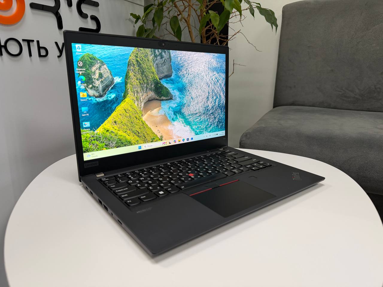 Lenovo ThinkPad T14 Gen 2i
