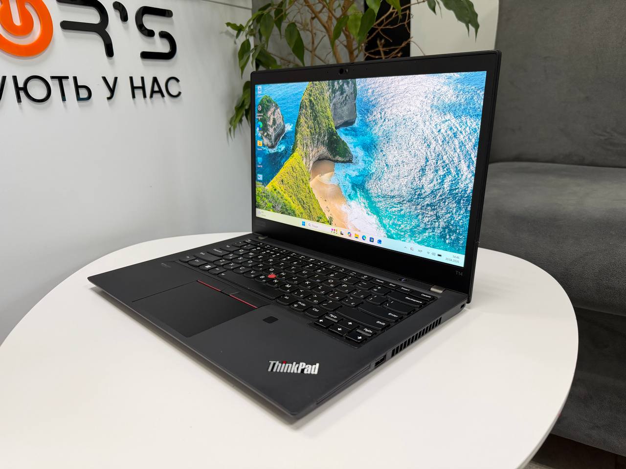 Lenovo ThinkPad T14 Gen 2i