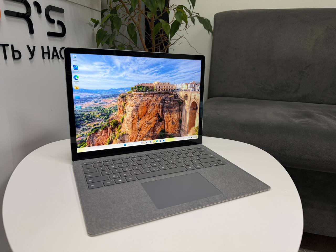 Сенсорний 
Microsoft SurFace 3