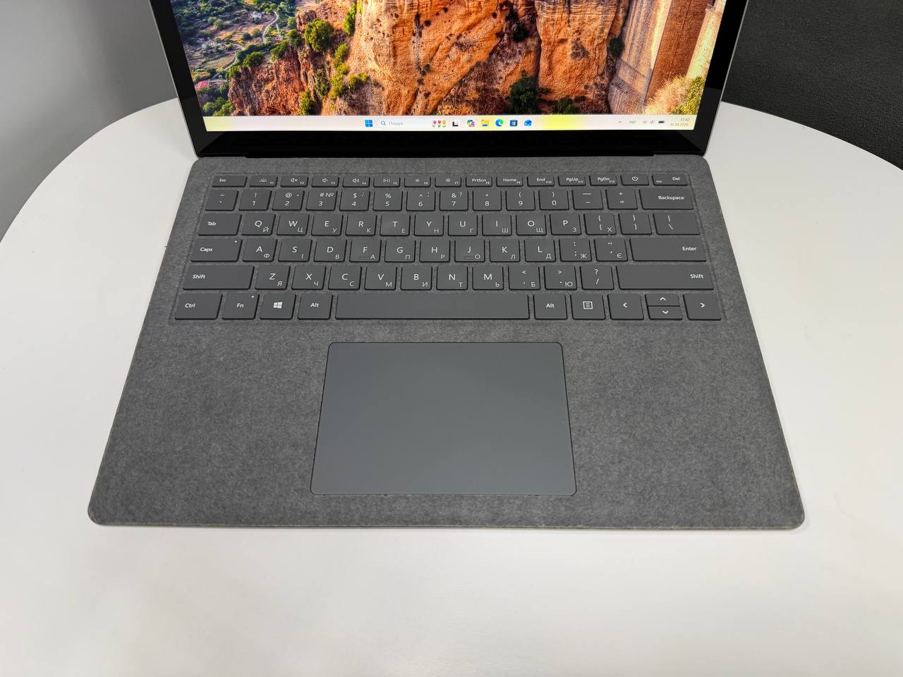 Сенсорний 
Microsoft SurFace 3
