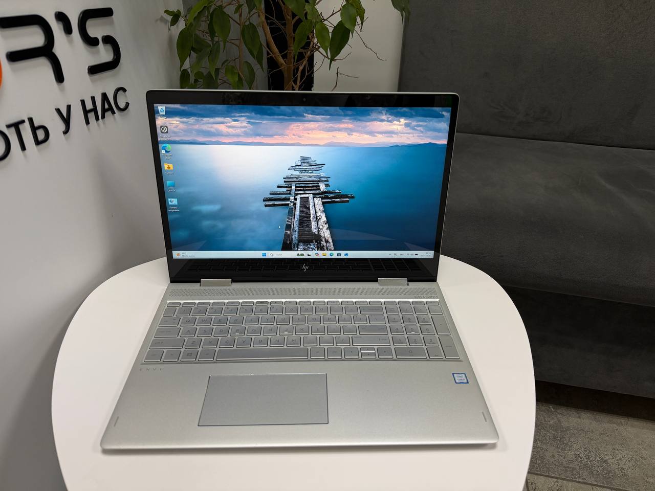 Сенсорний трансформер HP ENVY x360