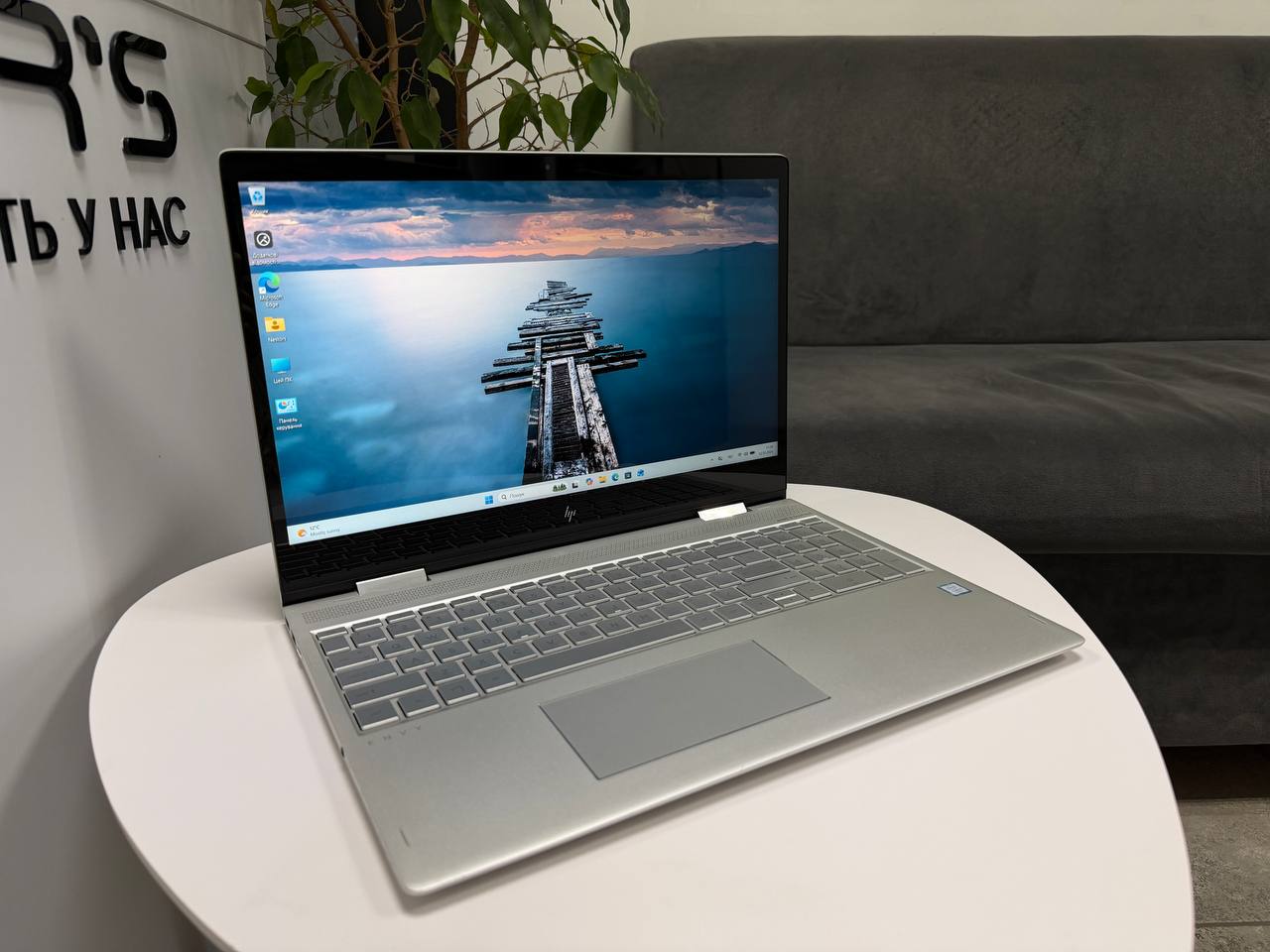 Сенсорний трансформер HP ENVY x360