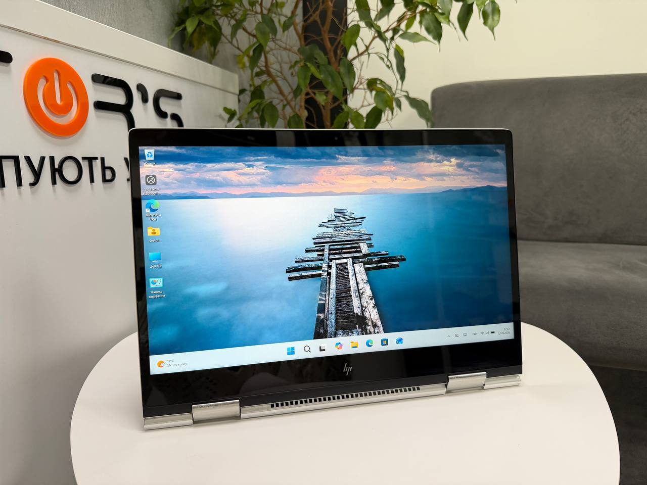 Сенсорний трансформер HP ENVY x360