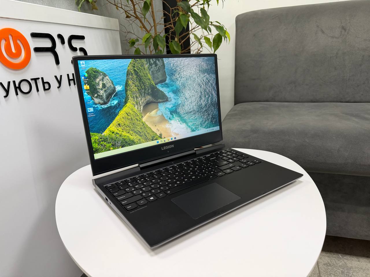 Lenovo Legion Y7000P-1060