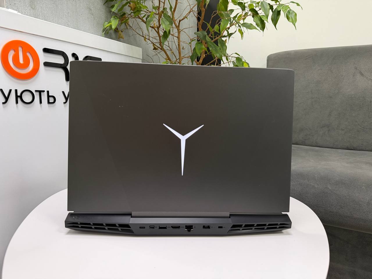 Lenovo Legion Y7000P-1060