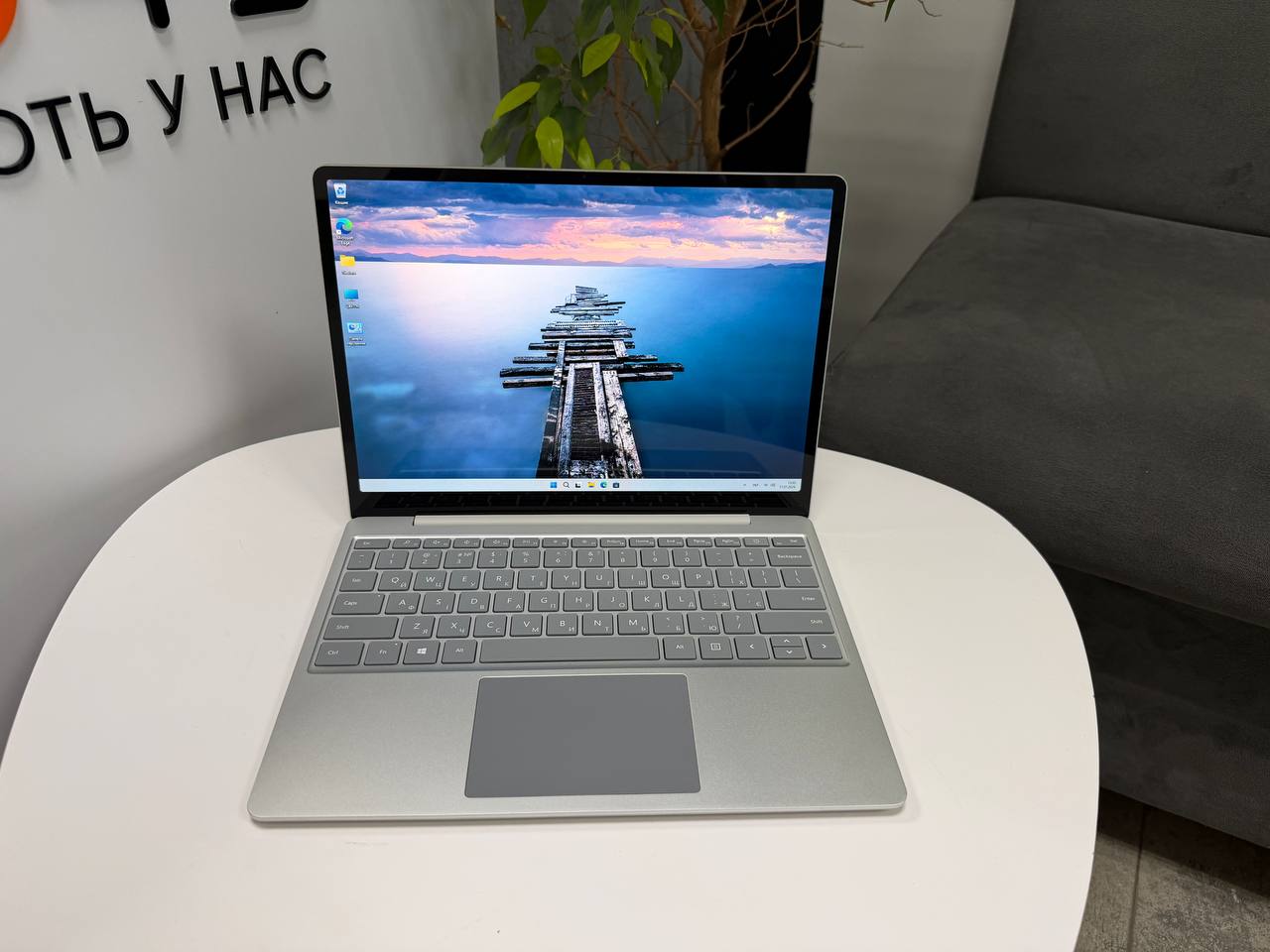 Сенсорний Microsoft SurFace Go 1943