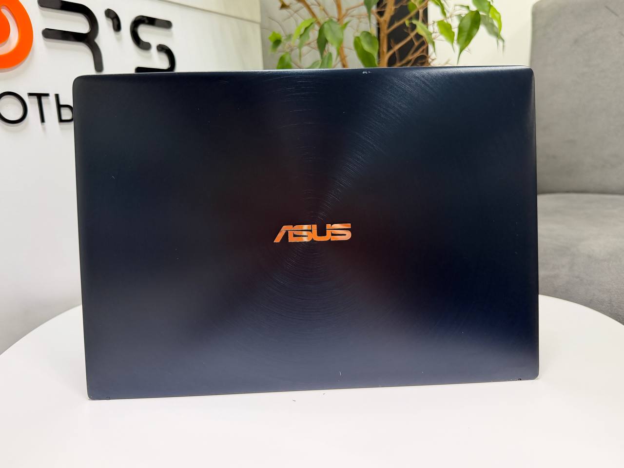Asus ZenBook UX450FDX