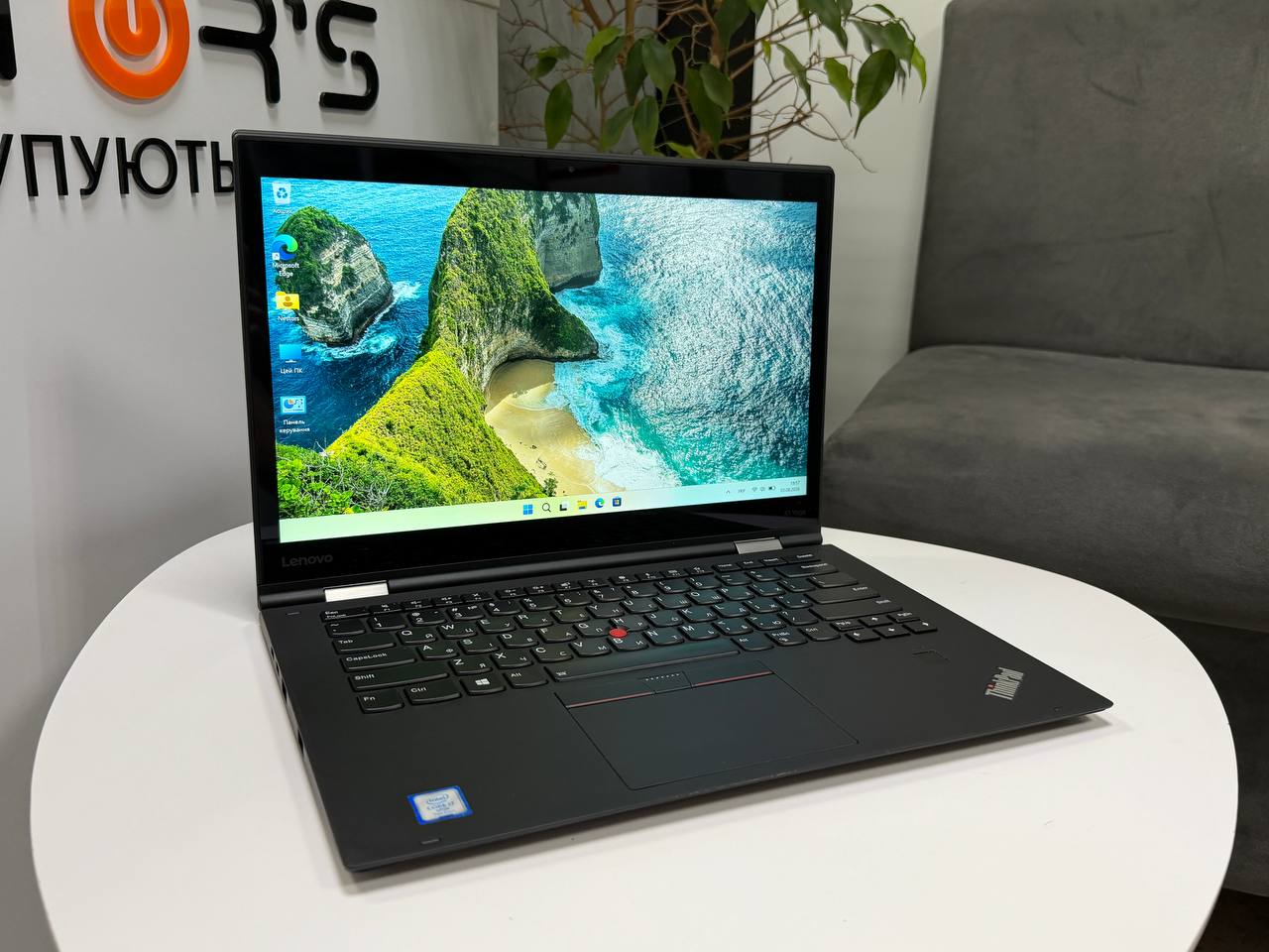 Сенсорний трансформер Lenovo ThinkPad X1 Yoga
із стилусом
