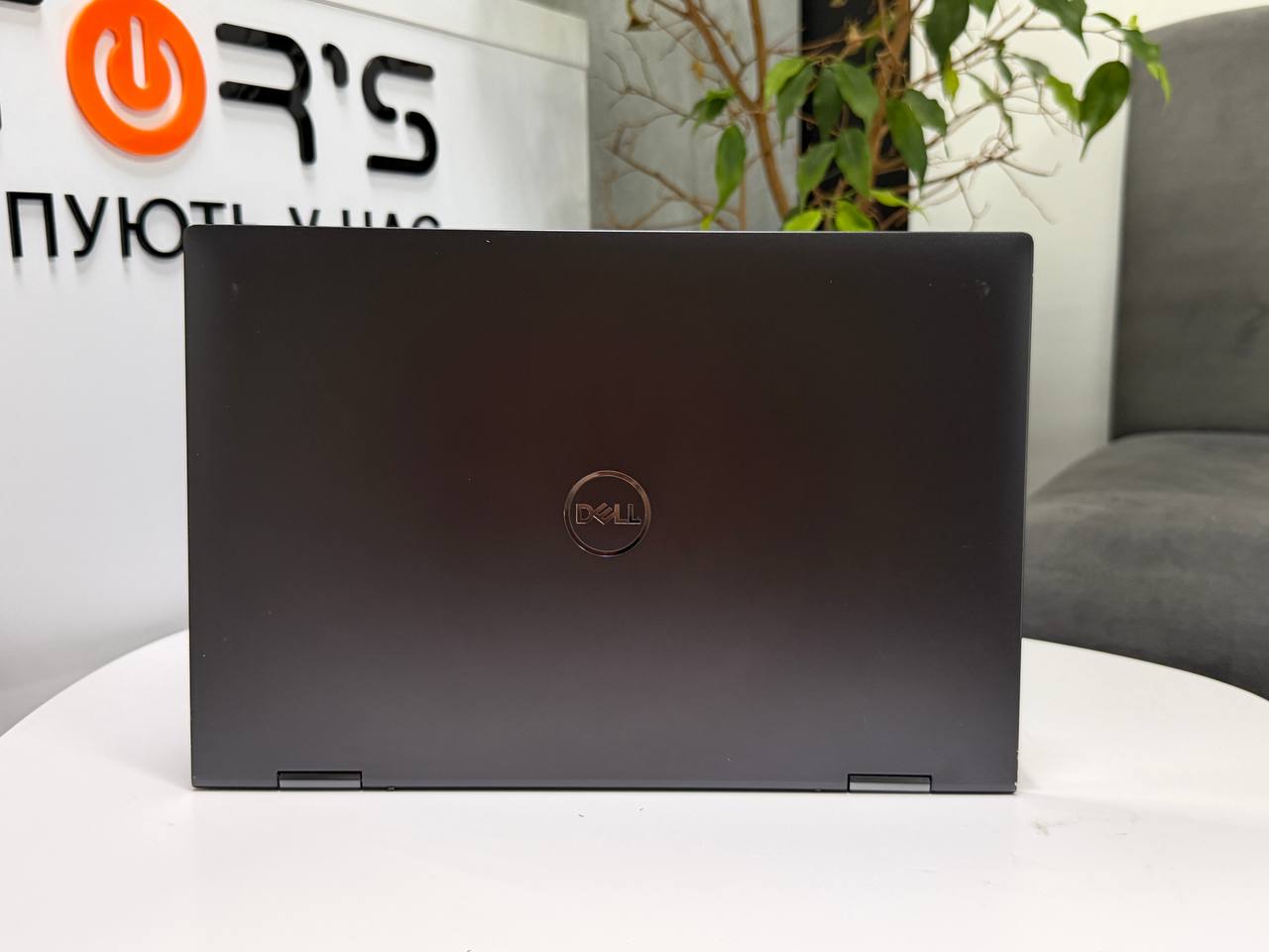 Сенсорний трансформер Dell Inspiron 7300 зі стилусом