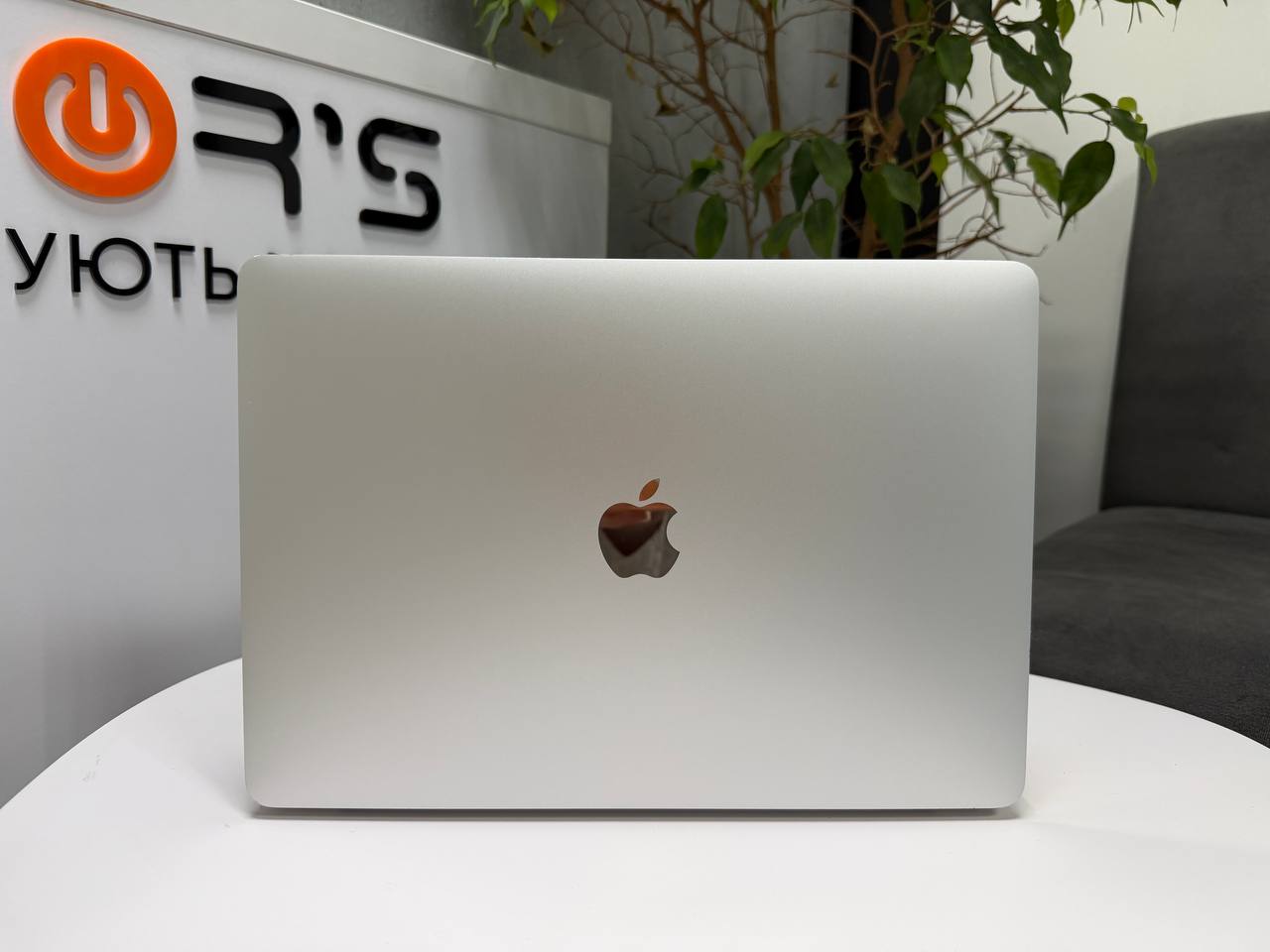 MacBook Pro 13 2020 TouchBar