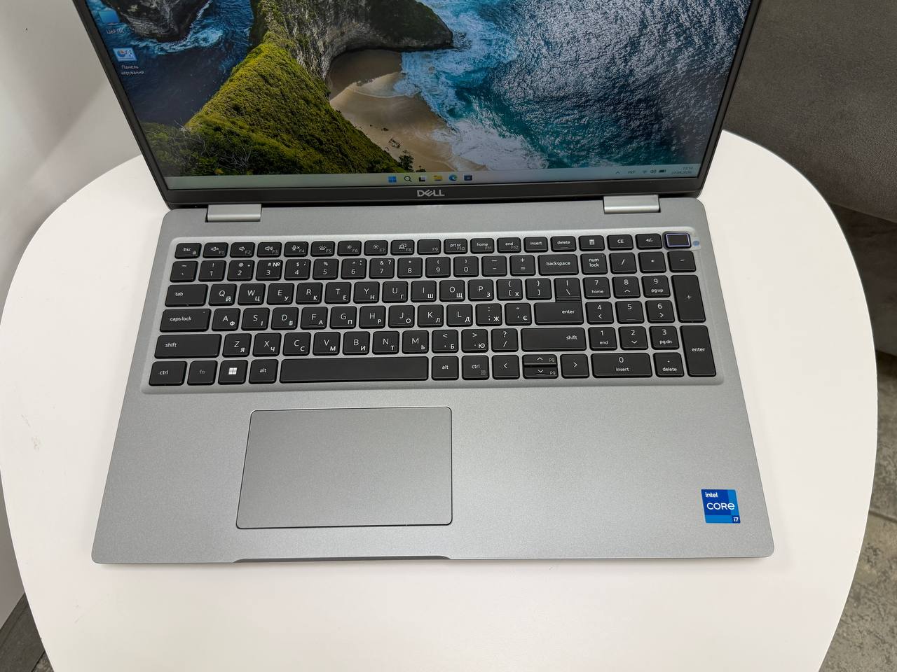 Dell Precision 3571