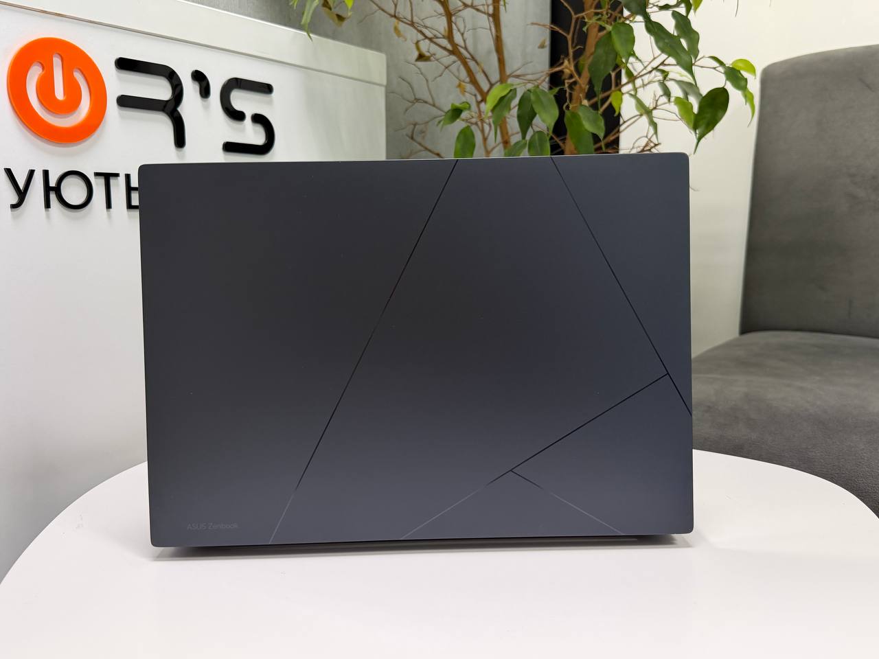 Asus Zenbook UX3404VA